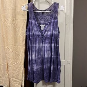 Like new Adobe Star purple top size XL